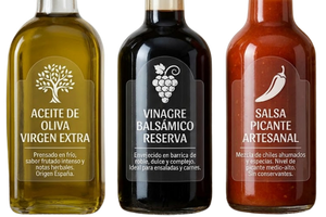 Pegatinas transparentes en botellas